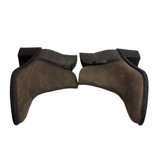 Clarks Scene Zip Brown Leather Ankle Boots Womens Size 9 BLEMISH - Picture 5 of 9